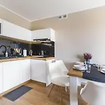 Zlote Piaski Kryty Basen Sauna Jacuzzi