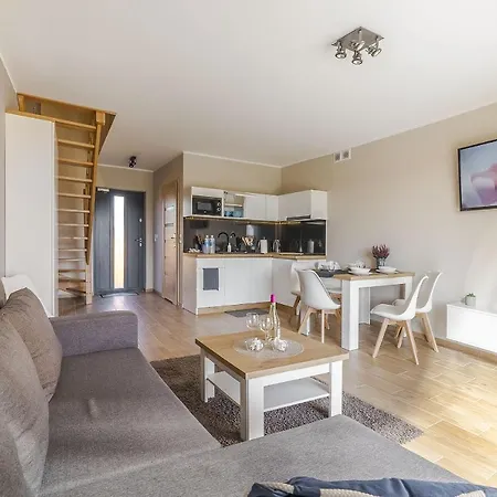 Zlote Piaski Kryty Basen Sauna Jacuzzi * Jastrzębia Góra