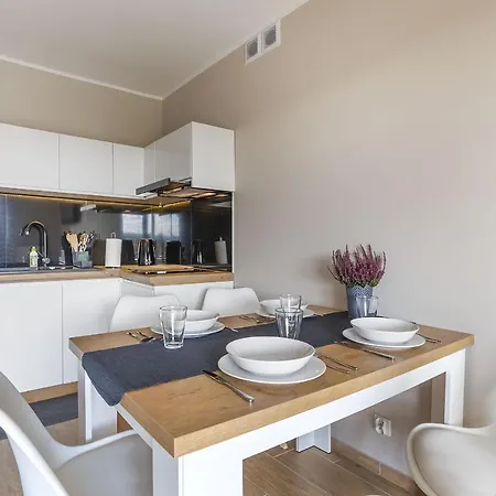 Zlote Piaski Kryty Basen Sauna Jacuzzi Lodge *