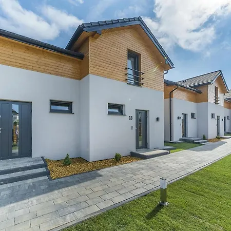 Zlote Piaski Kryty Basen Sauna Jacuzzi *