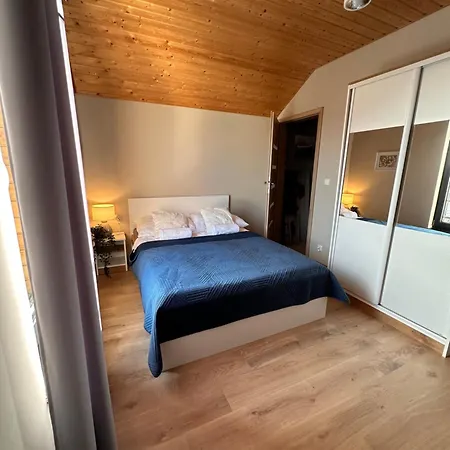 Zlote Piaski Kryty Basen Sauna Jacuzzi Jaktstuga *