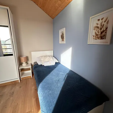 Zlote Piaski Kryty Basen Sauna Jacuzzi *