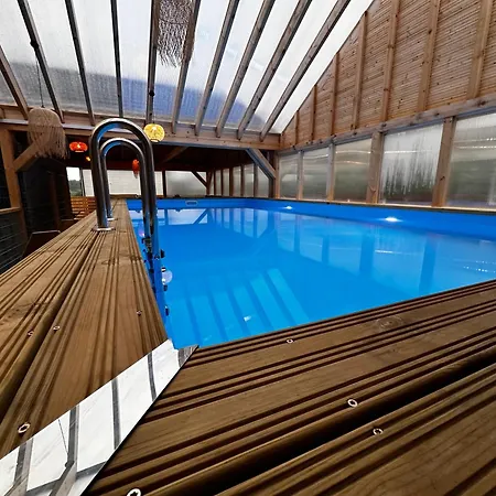 Zlote Piaski Kryty Basen Sauna Jacuzzi Hytte *
