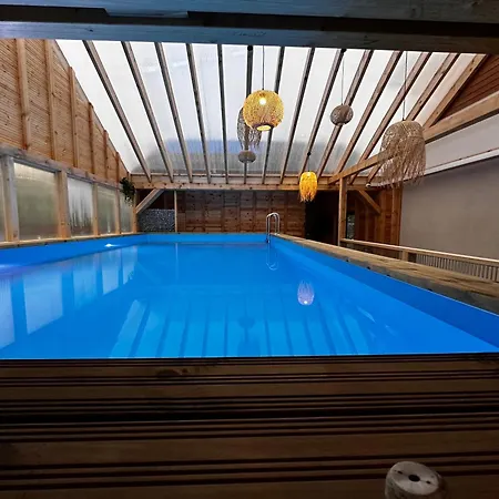 Zlote Piaski Kryty Basen Sauna Jacuzzi Jastrzębia Góra