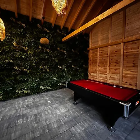 Zlote Piaski Kryty Basen Sauna Jacuzzi