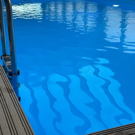 Zlote Piaski Kryty Basen Sauna Jacuzzi Lodge