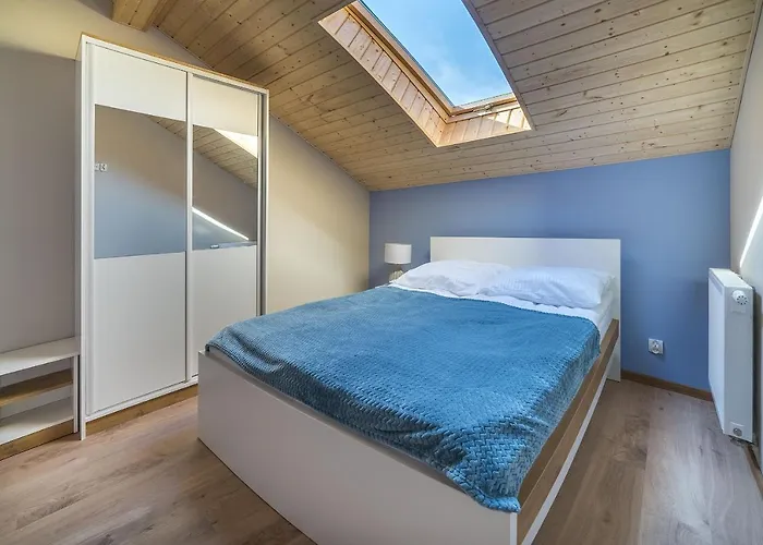 Zlote Piaski Kryty Basen Sauna Jacuzzi Lodge