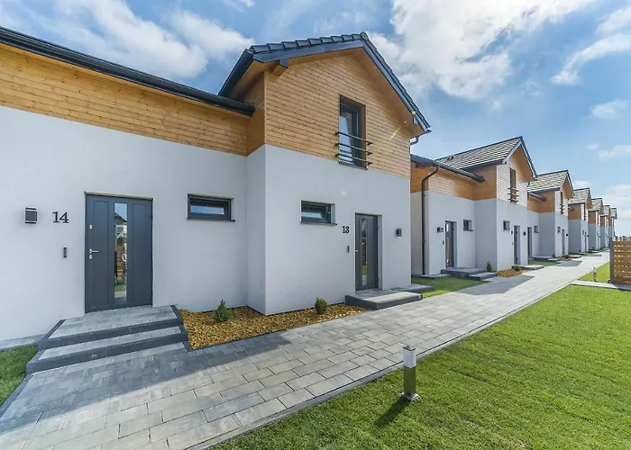 Zlote Piaski Kryty Basen Sauna Jacuzzi *