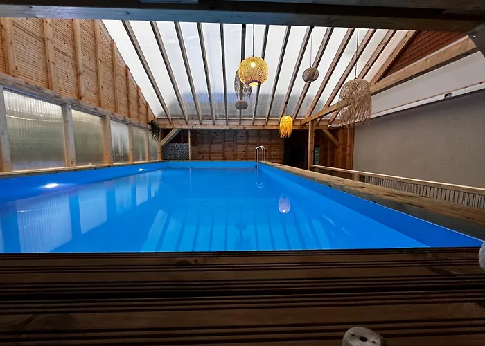 Zlote Piaski Kryty Basen Sauna Jacuzzi Jastrzębia Góra