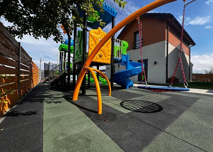 Zlote Piaski Kryty Basen Sauna Jacuzzi *