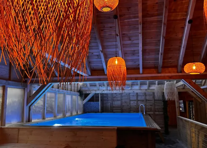 Zlote Piaski Kryty Basen Sauna Jacuzzi